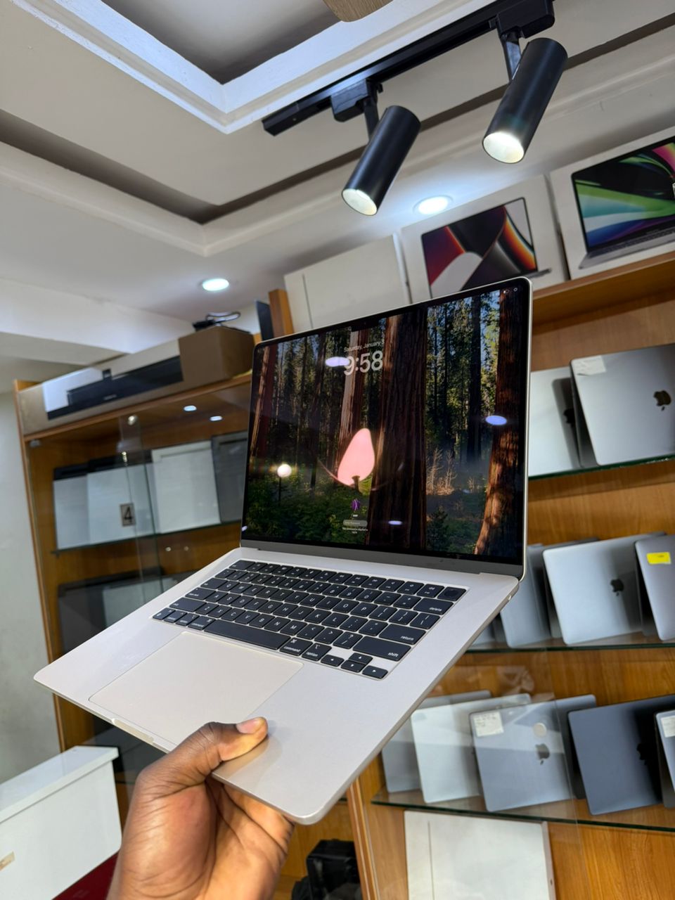 2024 MacBook Air – Apple M3 Chip | 8GB RAM | 256GB SSD