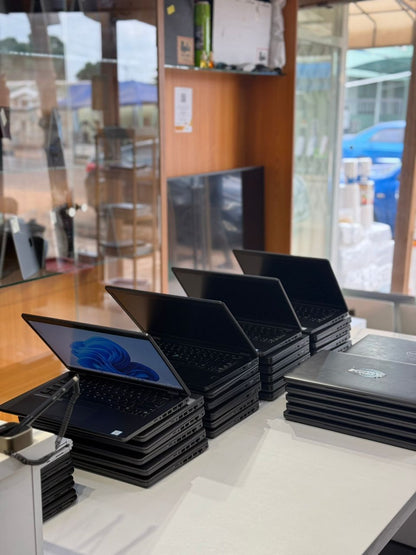 Dell Latitude 5490 / 5400 / 4500 – Intel® Core™ i5 (8th Gen, vPro) | 16GB RAM | 256GB SSD | 13.3" FHD Display